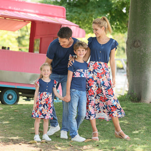New Family Matching Clothing For Mom Daughter Dad Son Parent-Child Wear Girl Woman's Dresses T-Shirt For Man And Boy TM008