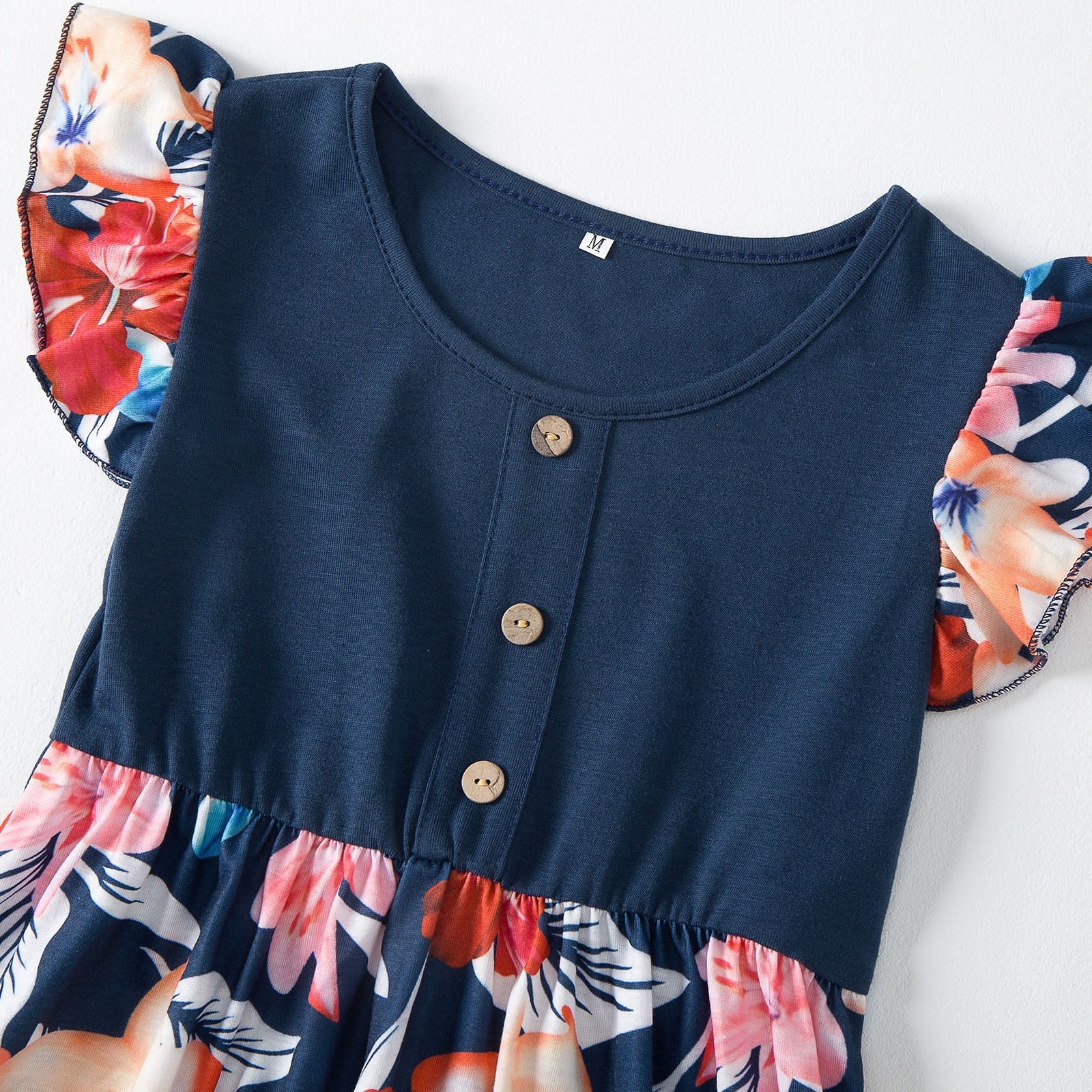 New Family Matching Clothing For Mom Daughter Dad Son Parent-Child Wear Girl Woman's Dresses T-Shirt For Man And Boy TM008